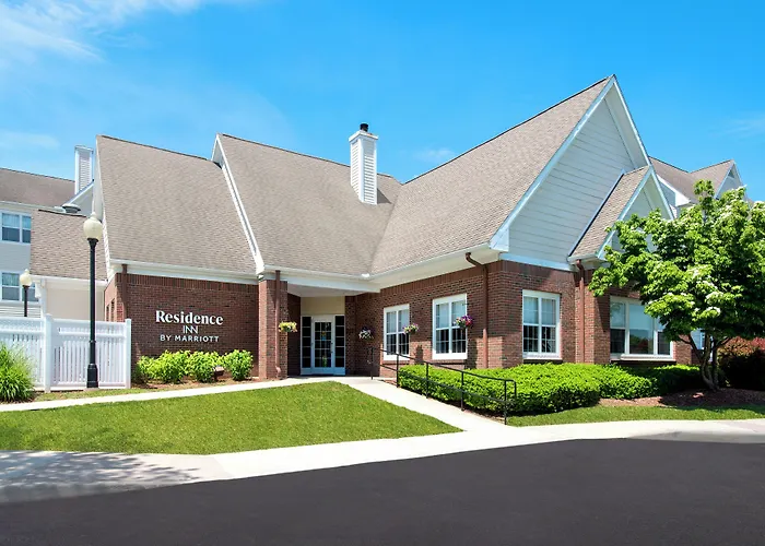 Pet Friendly hotel: Residence Inn Hartford Manchester